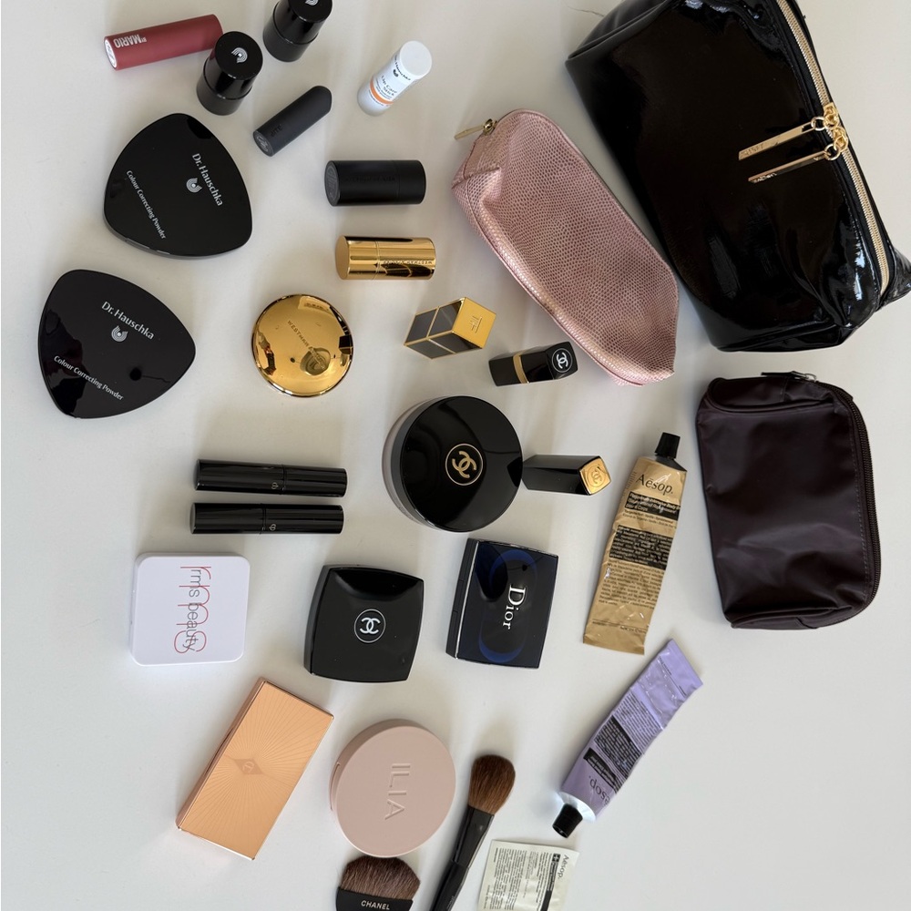 Make-up Lot CHANEL Westman Atelier etc